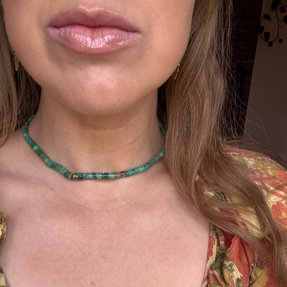 Turquoise Beaded Choker Necklace - Green Beads 15”